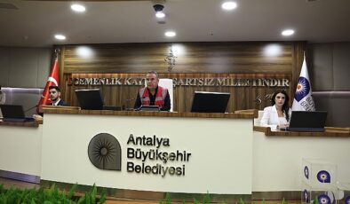 Antalya Büyükşehir Belediye Meclisi yeni devrin birinci toplantısını yaptı