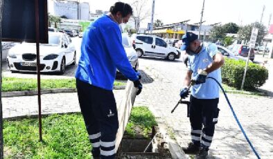 İzmir Büyükşehir Belediyesi ilaçlama çalışmalarına sürat verdi