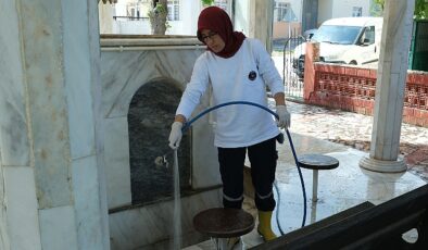 Kemer’de mescitlerde bayram paklığı