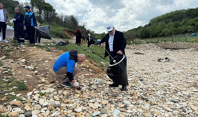 Sardala Koyu’ndan 30 poşet atık toplandı