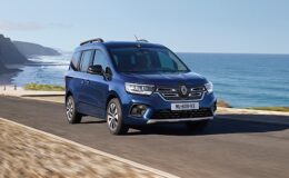 Yeni Renault Kangoo eser ailesi, Türkiye’deki birinci temsilcileri olan Yeni Kangoo E-Tech %100 Elektrikli ve Yeni Kangoo Van ile satışa sunuluyor