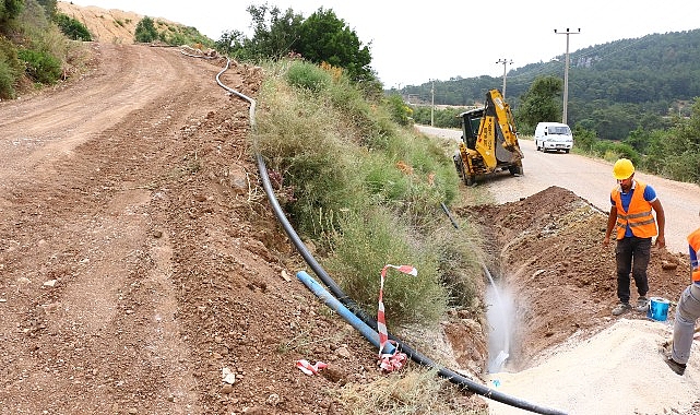 ASAT Kumluca’nın kırsal mahallelerinde içme suyu sınırlarını yeniliyor