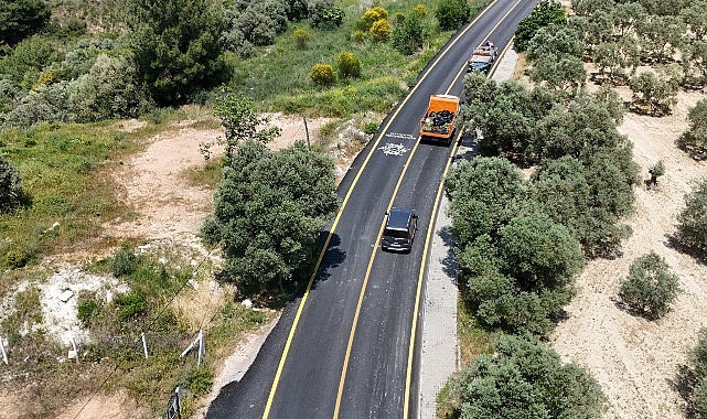 Aydın Büyükşehir Belediyesi, kente yeni yollar kazandırmak ve mevcut yolları yenilemek için çalışmalarına sürat kesmeden devam ediyor