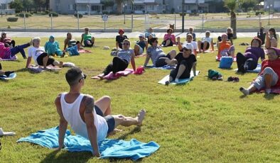 Burhaniye’de Özgürlük Parkı ve 8 Eylül Stadyumu’nda 14 Mayıs’tan itibaren alanında uzman eğitmenlerle sabah sporu başlıyor