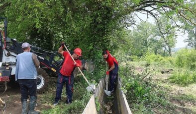 Büyükşehir, Bayraktar’da ziraî sulama kanallarını temizledi