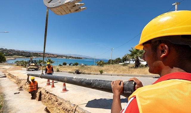 İzmir Büyükşehir Belediyesi Çeşme’nin içme suyu sıkıntısına neşter vuruyor