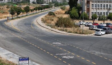 Aydın Büyükşehir Belediyesi, kent içi trafiği hızlandıran ve sürüş konforunu artıran çalışmalara imza atmaya devam ediyor