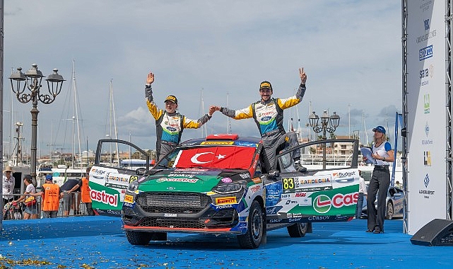 Castrol Ford Team Türkiye’nin Dünya Ralli Şampiyonası İtalya Ayağındaki Büyük Başarısı: Ali Türkkan, Türk Bayrağını Podyumda Dalgalandırdı