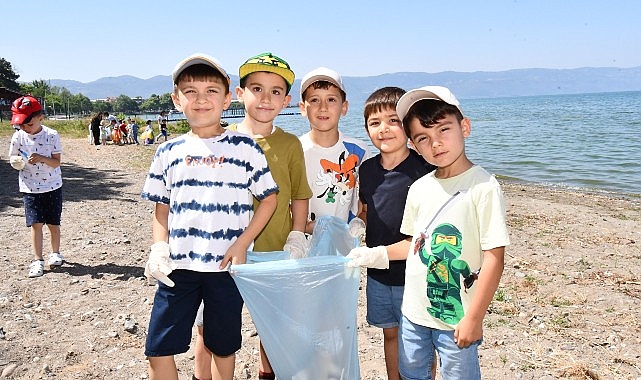 İznik Belediyesi Etraf Haftası Aktifliği Düzenledi