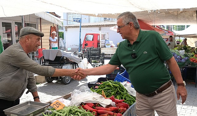 Lider Topaloğlu’ndan pazar esnafına ziyaret