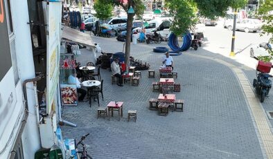 Sivas Belediyesi Zabıta Müdürlüğü takımları kentteki kaldırım işgalinin önüne geçmek ismine kontrollerini sıklaştırdı