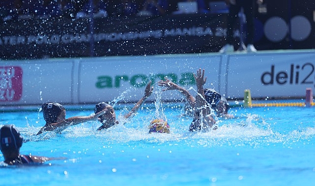 Aroma’nın su sponsorluğunu üstlendiği U16 Bayanlar Sutopu Dünya Şampiyonası’nda altın madalyayı İspanya aldı