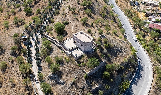 Sille Vakit Müzesi yaz devrinde de Sille’yi ziyaret eden yerli ve yabancı ziyaretçilerin uğrak yerleri ortasında yer alıyor